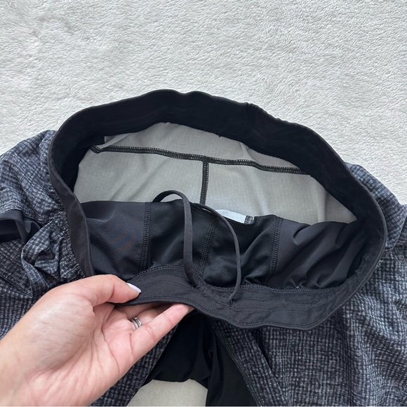 Lululemon Men's T.H.E. Short Linerless Gridiron Starlight Black M - Picture 14 of 15